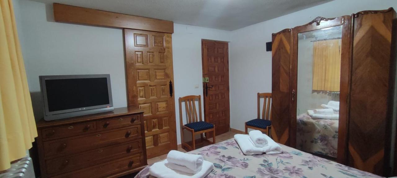 Casa De Los Abuelos Ortigosa del Monte Εξωτερικό φωτογραφία