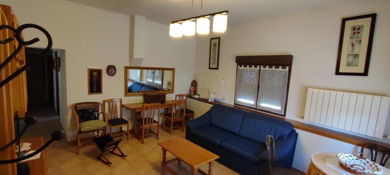 Casa De Los Abuelos Ortigosa del Monte Εξωτερικό φωτογραφία