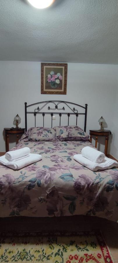 Casa De Los Abuelos Ortigosa del Monte Εξωτερικό φωτογραφία
