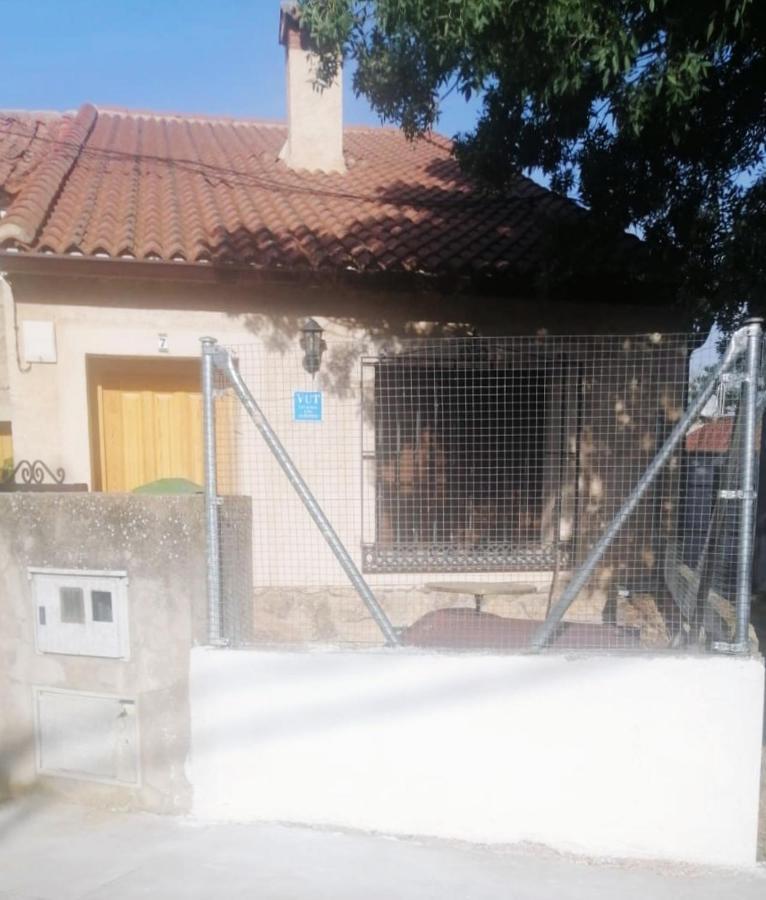 Casa De Los Abuelos Ortigosa del Monte Εξωτερικό φωτογραφία